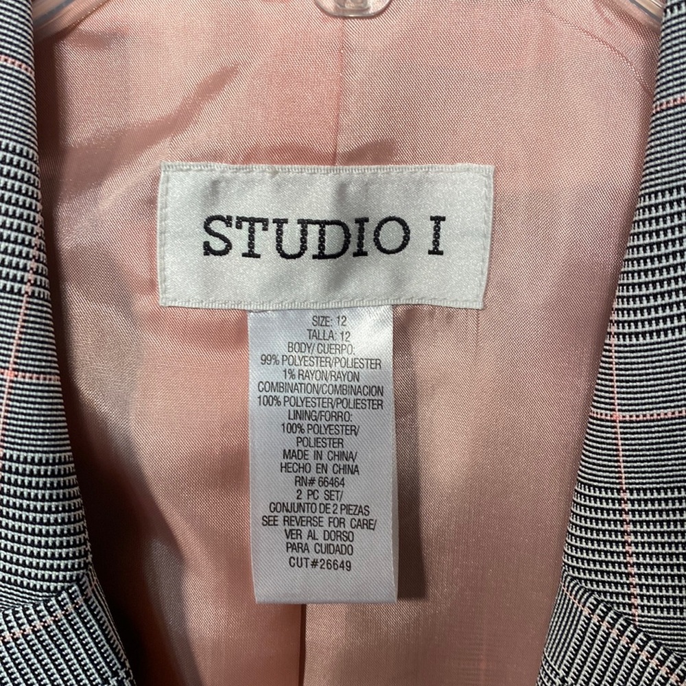 Studio I - Picture 4 of 9